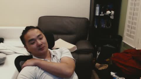 Eric online show from August 9, 3:16 am