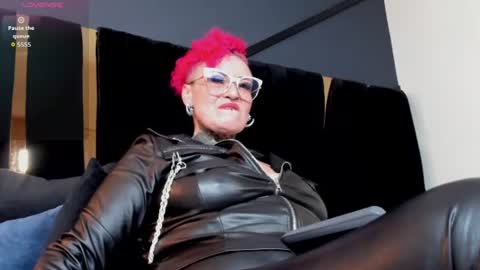 Sandy Mistress  online show from June 23, 11:11 pm