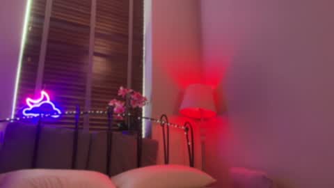 Miss X online show from June 17, 1:05 pm