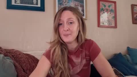 Molly online show from June 1, 4:08 pm