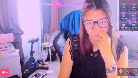  KIRA  online show from August 7, 3:05 am