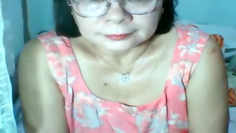 mombastic55 online show from June 13, 9:09 am