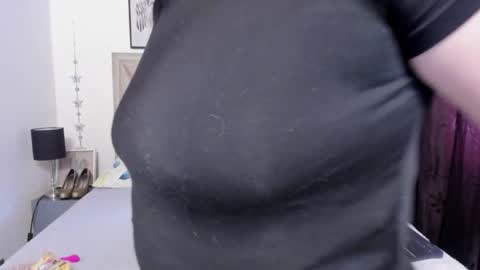 Mony online show from May 6, 1:17 pm