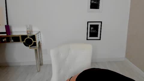 Alessia online show from June 10, 8:57 am