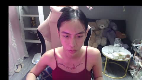 ELYSE A SIMPLE GIRL online show from June 19, 11:38 am