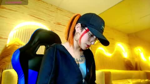 Moon online show from May 19, 12:34 pm