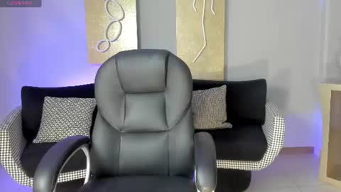 Morgan Hicks online show from July 11, 12:19 pm