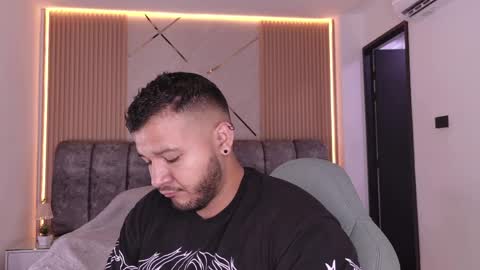 MIKEE online show from May 27, 3:14 am