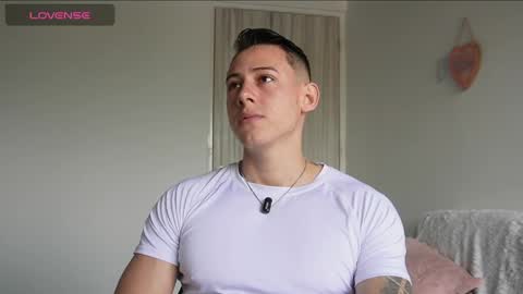 muscle_king_cum online show from May 27, 12:57 pm