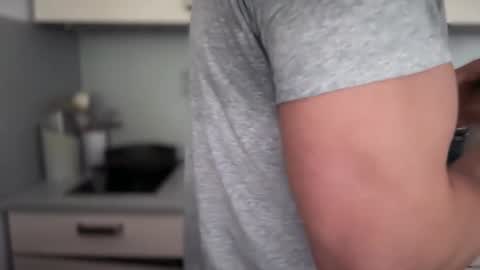 musclehair3 online show from May 10, 8:10 am