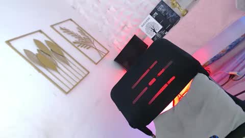 mydestiny_vinax online show from May 12, 1:58 am