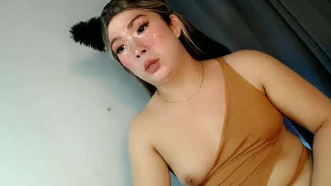 kimmy online show from July 4, 3:43 am