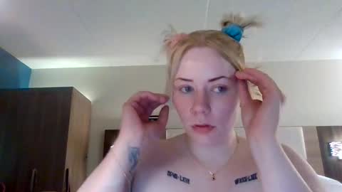 naakedbarbiiexx online show from May 10, 7:26 am