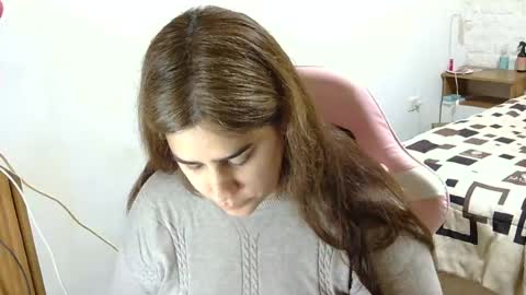 nahiarabiel online show from June 15, 7:06 pm