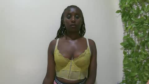 nana2095 online show from May 26, 9:43 pm