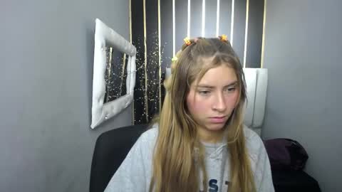 nancy blonde online show from April 25, 2:03 pm