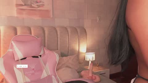 Naomi-Gray  online show from July 16, 7:28 pm