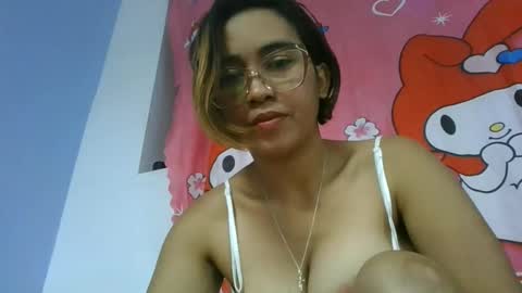 narindra884634 online show from May 22, 2:57 pm