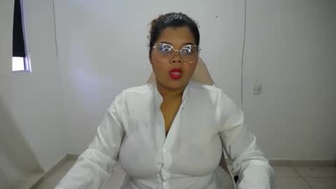 natalie_tits1 online show from April 3, 2:24 pm