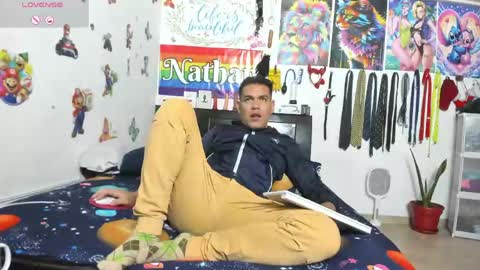 nathan nathaniel online show from May 5, 10:37 pm