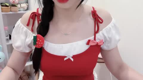 Kiki online show from May 14, 2:32 am