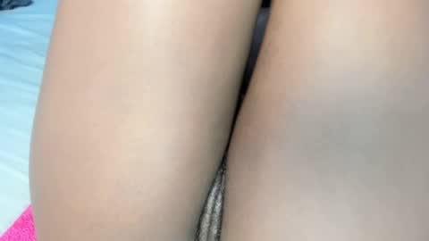 naughtybutterfly6 online show from May 23, 8:10 am