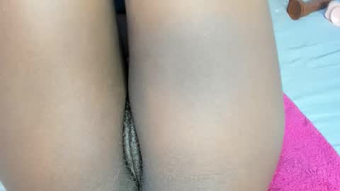 naughtybutterfly6 online show from May 22, 7:59 am