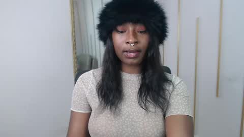 Nayaris 3 online show from May 4, 4:02 pm