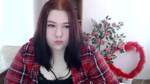 nereia online show from May 11, 7:59 am