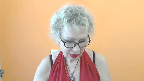 NessyJenixs online show from June 21, 7:37 am