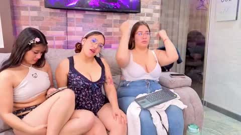 nicky_as online show from May 25, 3:07 pm