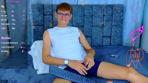 nicolastorres__ online show from May 29, 3:59 am