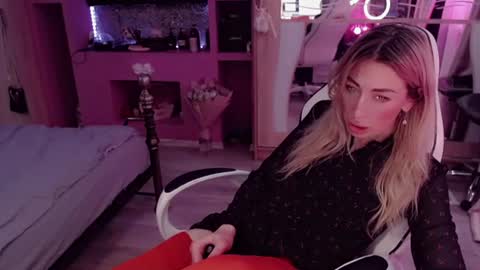Nicole online show from June 21, 12:06 am