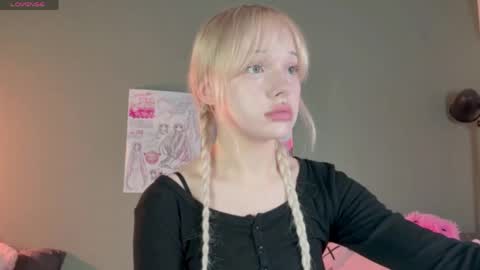 Mary online show from May 16, 12:40 am
