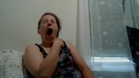 Nicole online show from June 2, 12:18 pm