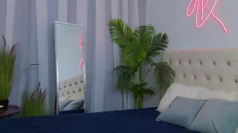 NicolRos online show from May 30, 4:38 pm