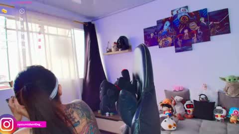 Lizzie online show from June 23, 9:43 pm