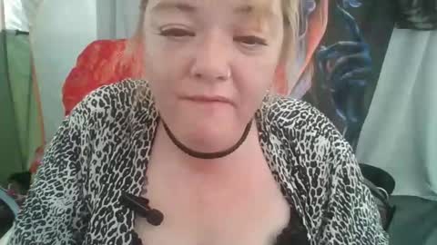 nikkinastyslut online show from May 16, 6:50 pm