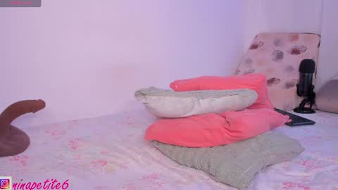 0nly F4ns  Ninapetite80 online show from July 3, 11:53 pm