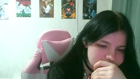 Alice online show from April 26, 4:48 pm
