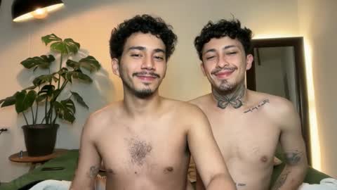 noah_and_steven online show from June 9, 3:17 am