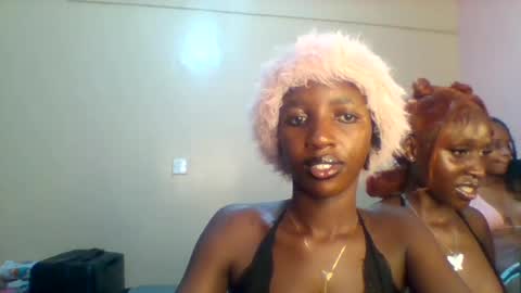 Norababy20 online show from June 24, 9:16 am