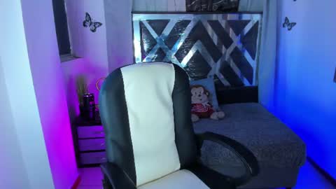 nova online show from June 20, 10:05 pm