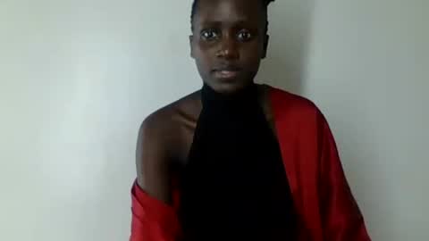 nylamoon1 online show from June 24, 3:46 am