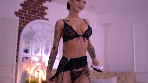 Nyssa online show from May 9, 6:25 pm