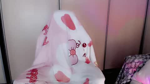 Milly online show from June 19, 9:15 am