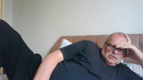 old_fkrr_ online show from August 3, 9:48 am