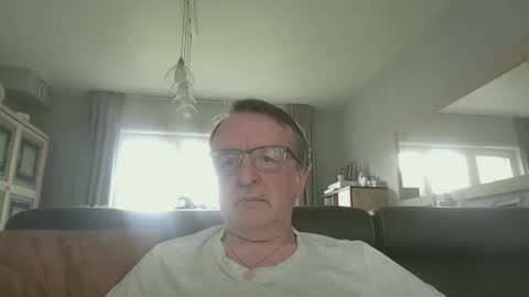 oldtimer160162493 online show from May 5, 1:39 pm