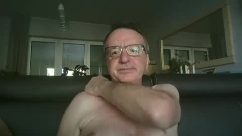 oldtimer160162493 online show from May 22, 5:42 pm