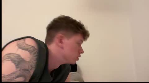 Oliver and Thomas online show from October 14, 6:44 pm